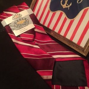 NWT Eagle Shirtmaker silk Necktie 👔